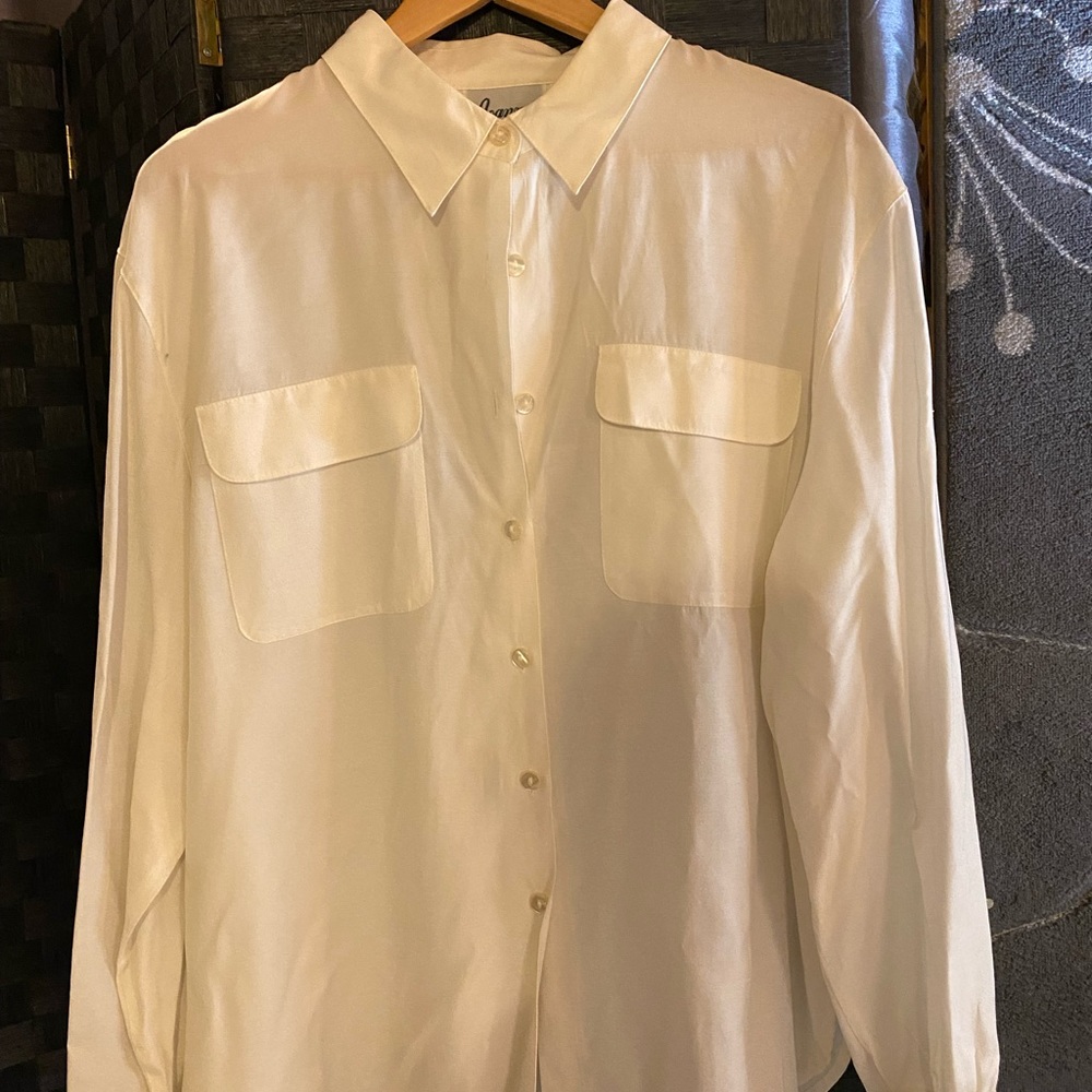 Lady’s blouse XL off white brand Joanna